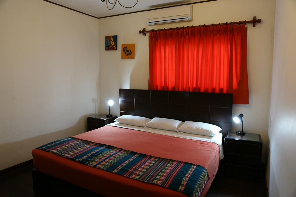 Hotel Miraflores Lodge Λίμα Δωμάτιο φωτογραφία